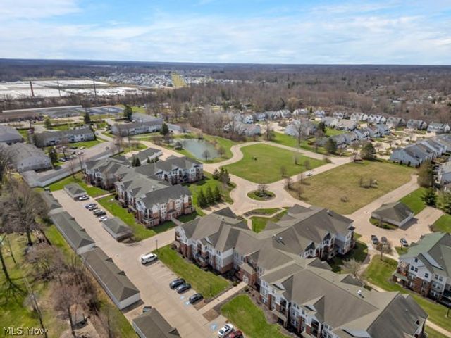 23004 Chandlers Lane 347, Olmsted Falls, OH 44138