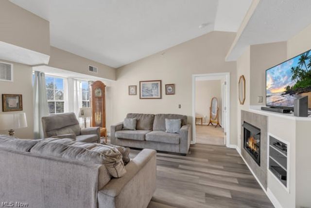 23004 Chandlers Lane 347, Olmsted Falls, OH 44138