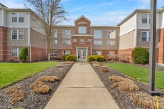 23004 Chandlers Lane 347, Olmsted Falls, OH 44138