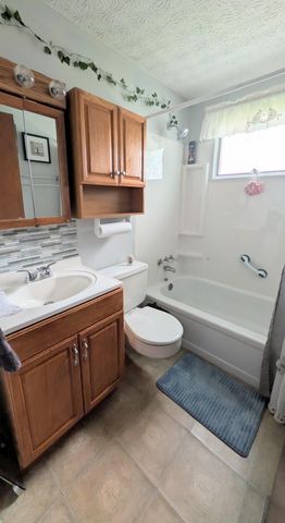 1705 Ripplebrook Road, Columbus, OH 43223
