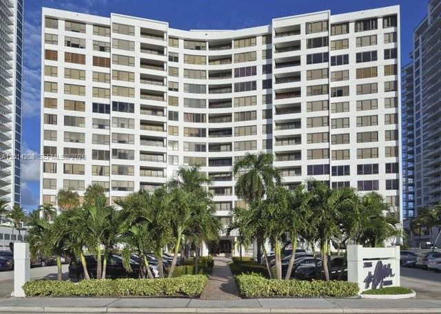 3505 S Ocean Dr 210, Hollywood, FL 33019