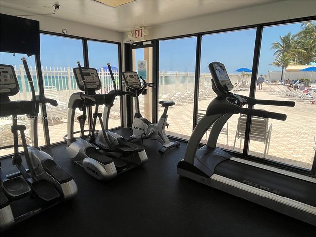 3505 S Ocean Dr 210, Hollywood, FL 33019