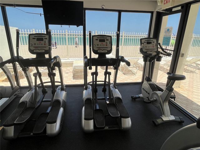 3505 S Ocean Dr 210, Hollywood, FL 33019
