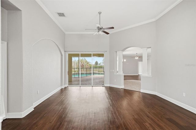 200 LAKE ARIETTA COURT, Auburndale, FL 33823