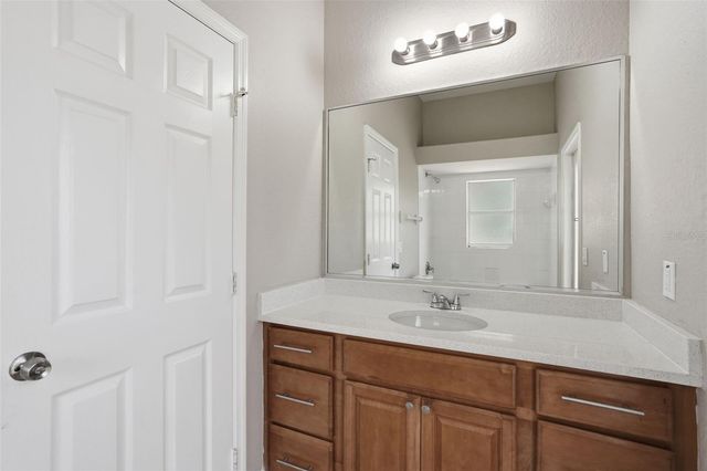 200 LAKE ARIETTA COURT, Auburndale, FL 33823