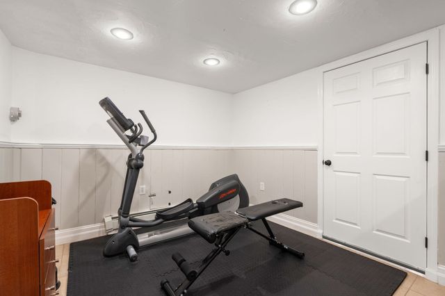 55 Hartford Ave E, Mendon, MA 01756