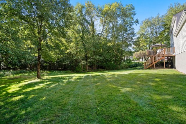 55 Hartford Ave E, Mendon, MA 01756