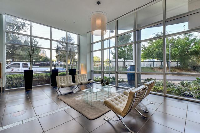 603 Davis ST 708, Austin, TX 78701