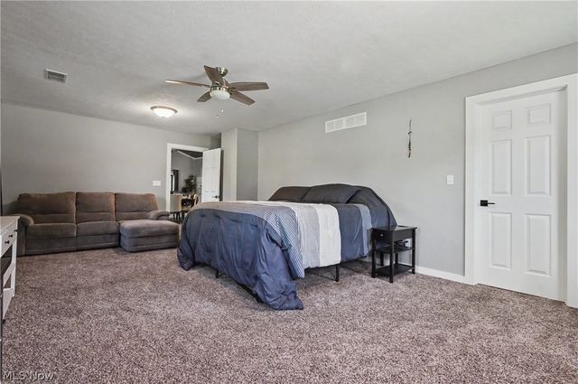 8099 W Western Reserve Road, Canfield, OH 44406