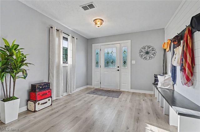 8099 W Western Reserve Road, Canfield, OH 44406