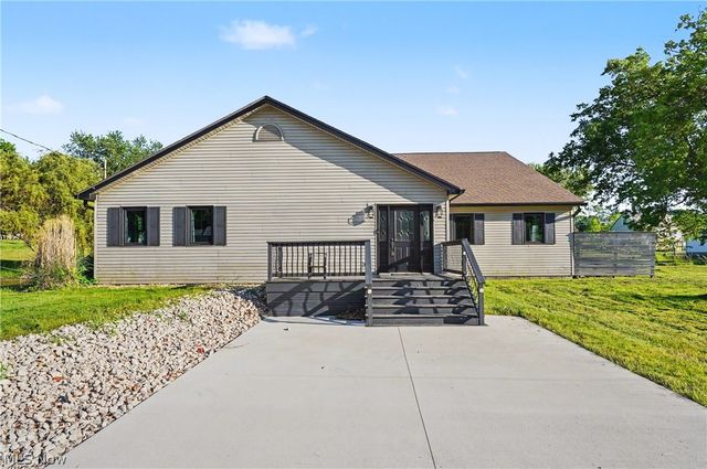 8099 W Western Reserve Road, Canfield, OH 44406