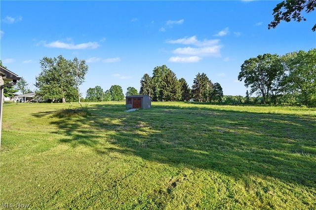 8099 W Western Reserve Road, Canfield, OH 44406