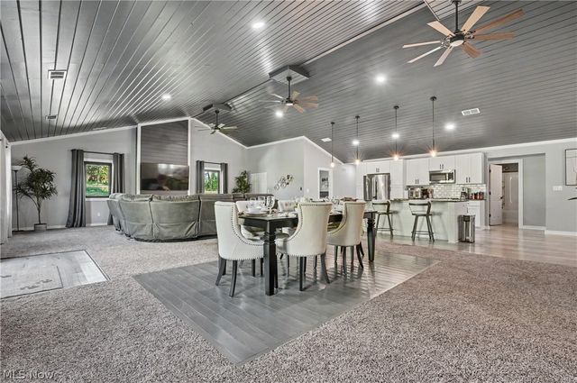 8099 W Western Reserve Road, Canfield, OH 44406