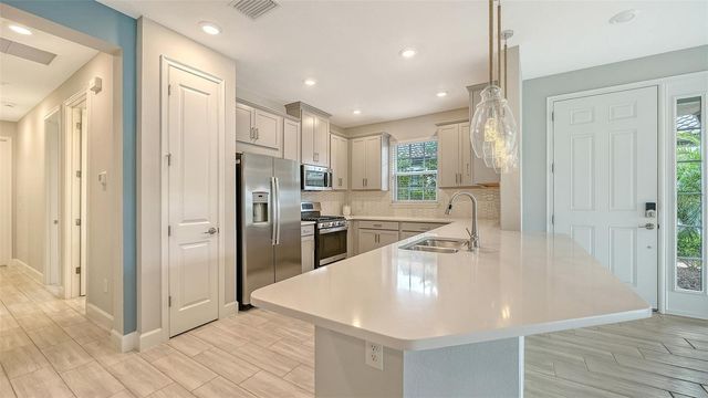 10089 MORNING MIST LN LANE, Sarasota, FL 34241