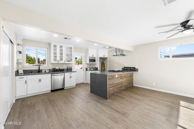 45309 Newtree Avenue, Lancaster, CA 93534