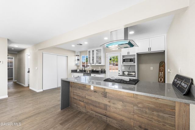 45309 Newtree Avenue, Lancaster, CA 93534