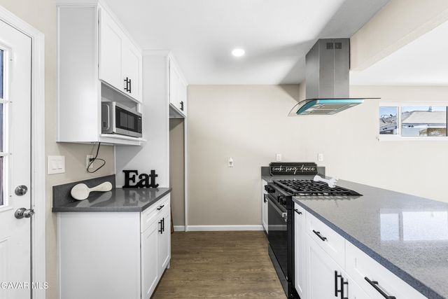 45309 Newtree Avenue, Lancaster, CA 93534
