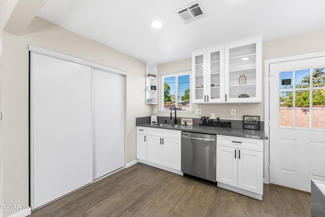 45309 Newtree Avenue, Lancaster, CA 93534
