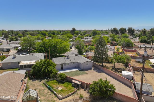 45309 Newtree Avenue, Lancaster, CA 93534