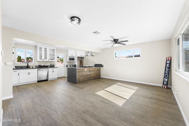 45309 Newtree Avenue, Lancaster, CA 93534