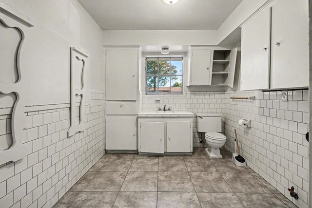 5001 Glenhaven Drive, Baytown, TX 77521