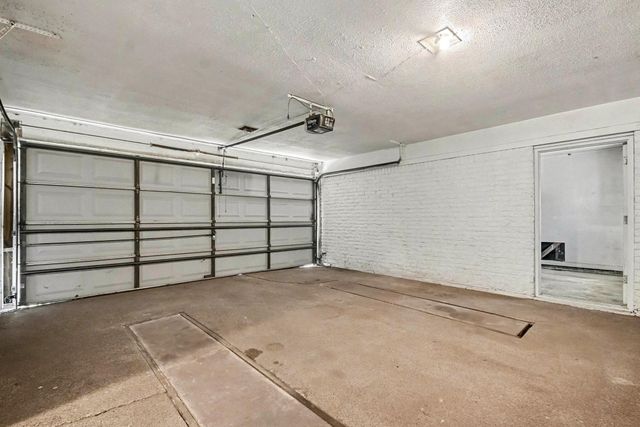 5001 Glenhaven Drive, Baytown, TX 77521