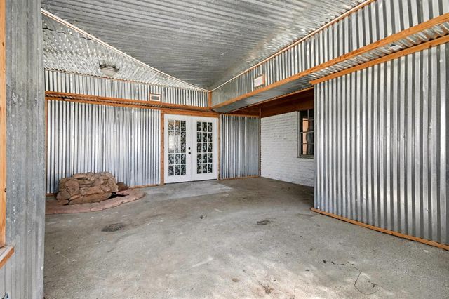 5001 Glenhaven Drive, Baytown, TX 77521