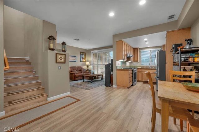 1448 Patricia 203, Simi Valley, CA 93065