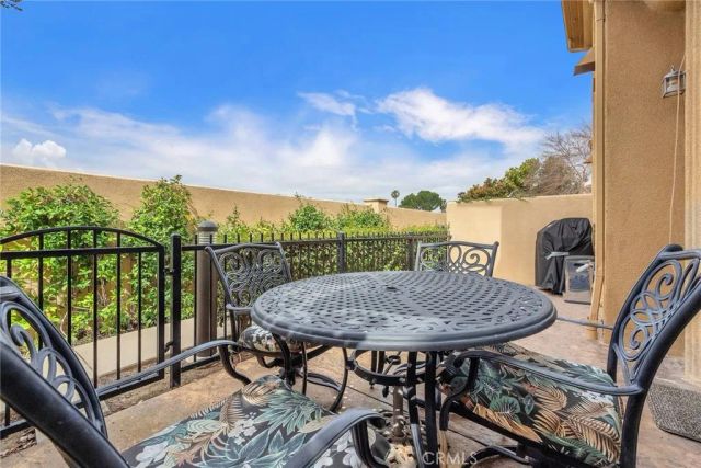 1448 Patricia 203, Simi Valley, CA 93065