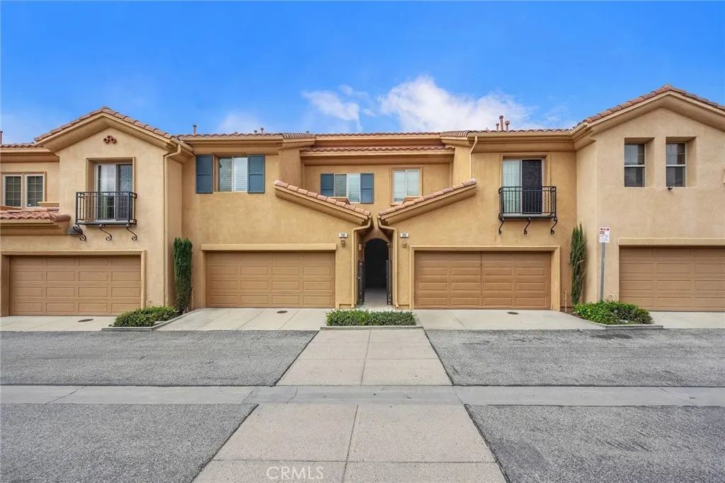 1448 Patricia 203, Simi Valley, CA 93065