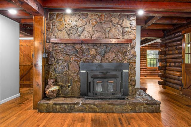 4497 Tom Cat Trail, London, KY 40741