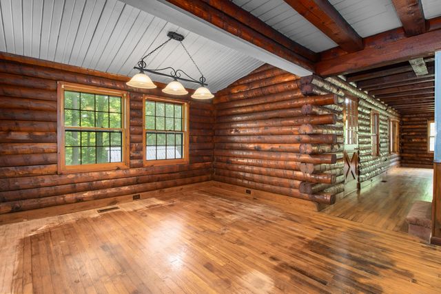 4497 Tom Cat Trail, London, KY 40741