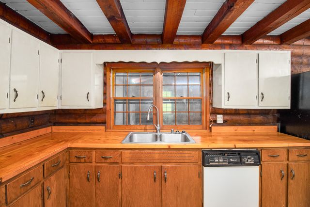 4497 Tom Cat Trail, London, KY 40741