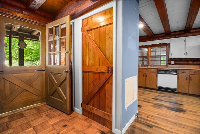4497 Tom Cat Trail, London, KY 40741