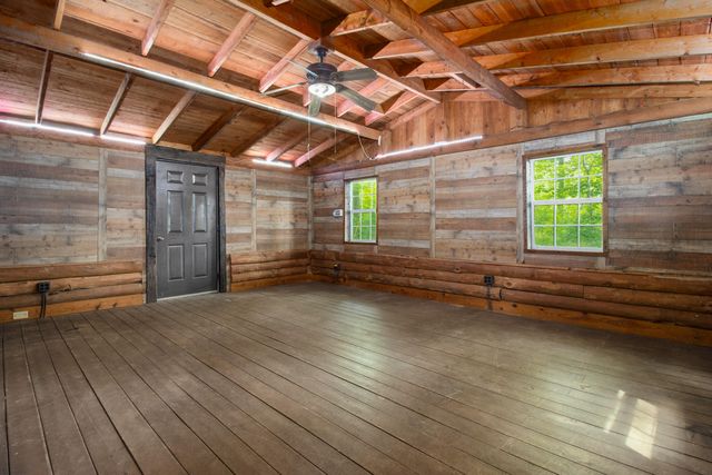 4497 Tom Cat Trail, London, KY 40741