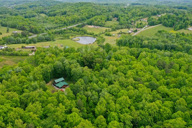 4497 Tom Cat Trail, London, KY 40741