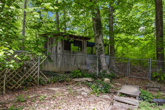4497 Tom Cat Trail, London, KY 40741