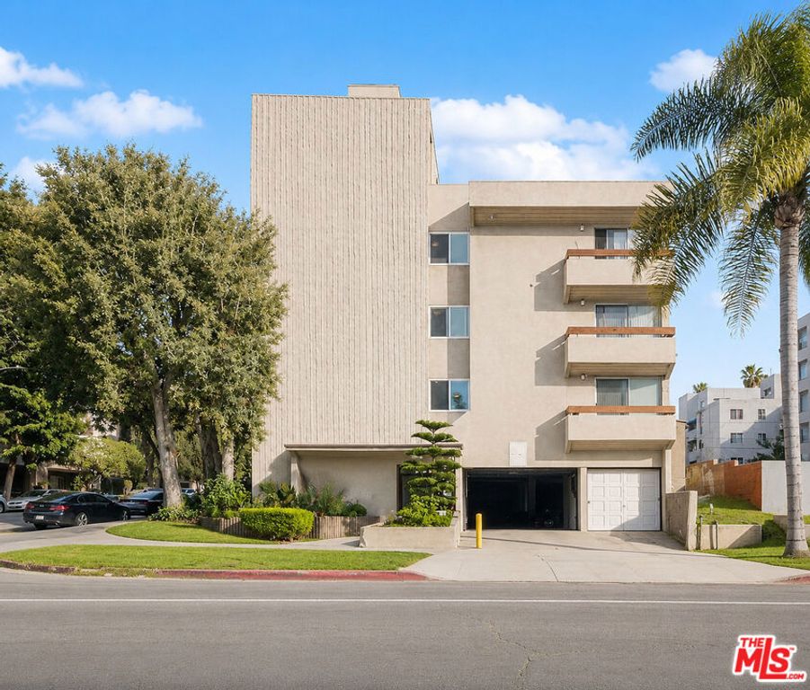 500 S Hobart Boulevard 200, Los Angeles, CA 90020