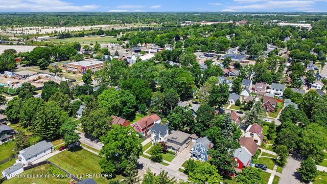 1712 Osborn Road, Lansing, MI 48915