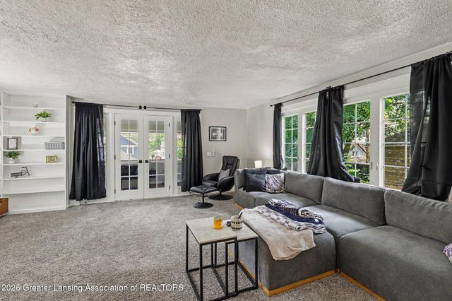 1712 Osborn Road, Lansing, MI 48915