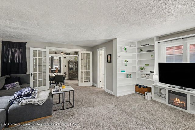 1712 Osborn Road, Lansing, MI 48915