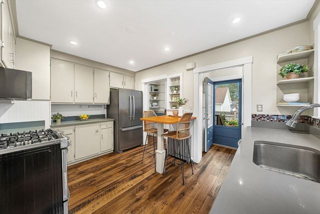 29 Thaxter Rd, Newton, MA 02460