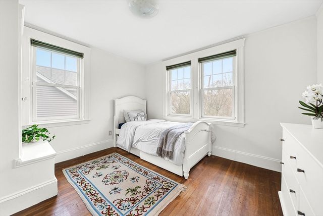 29 Thaxter Rd, Newton, MA 02460