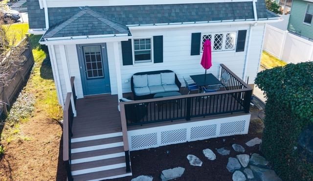 29 Thaxter Rd, Newton, MA 02460