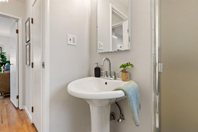 15555 Tilden St, San Leandro, CA 94579