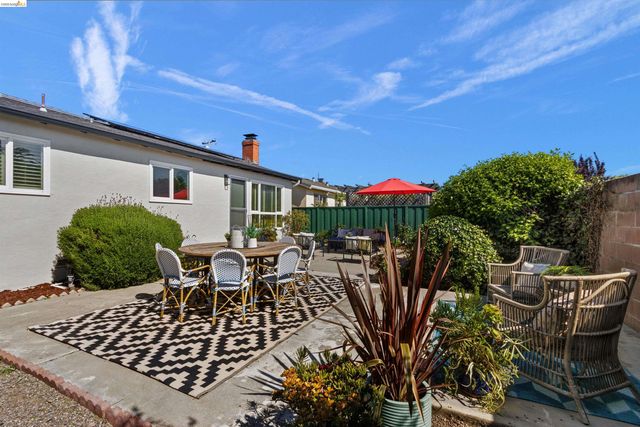15555 Tilden St, San Leandro, CA 94579