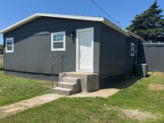 1602 N HUGHES Street, Amarillo, TX 79107