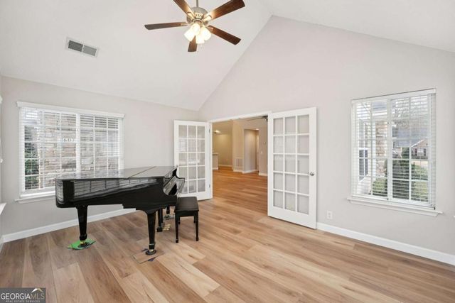 2607 Village Lane, Roswell, GA 30075