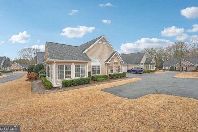 2607 Village Lane, Roswell, GA 30075