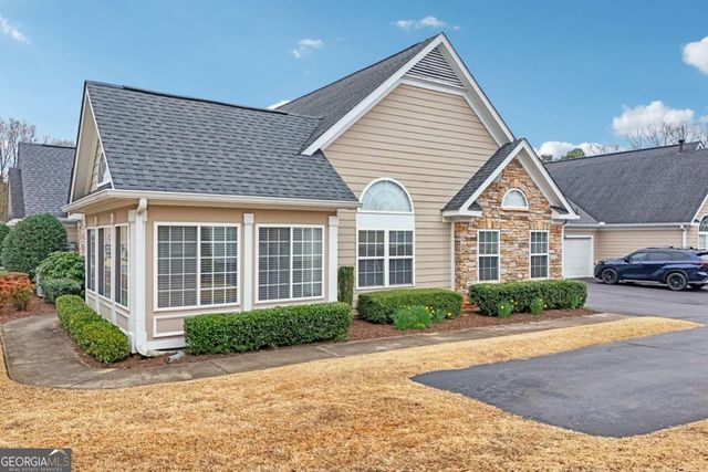 2607 Village Lane, Roswell, GA 30075